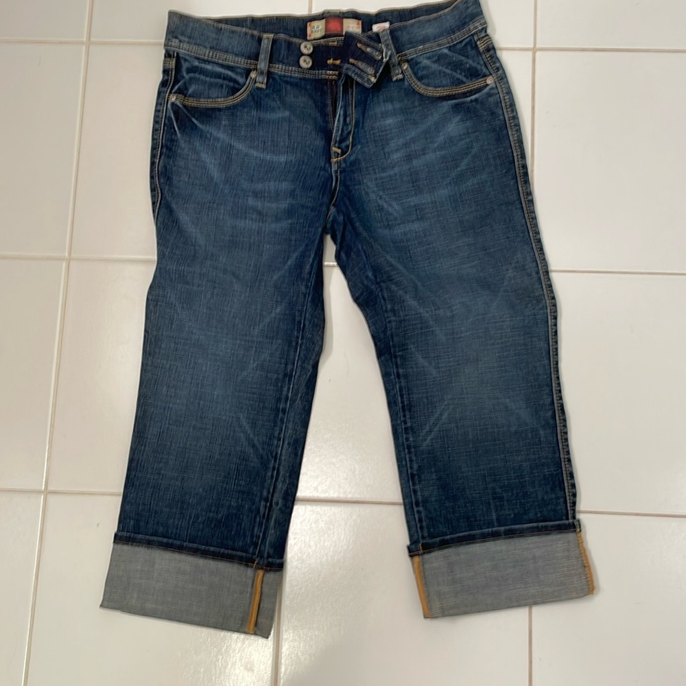 capri button waist